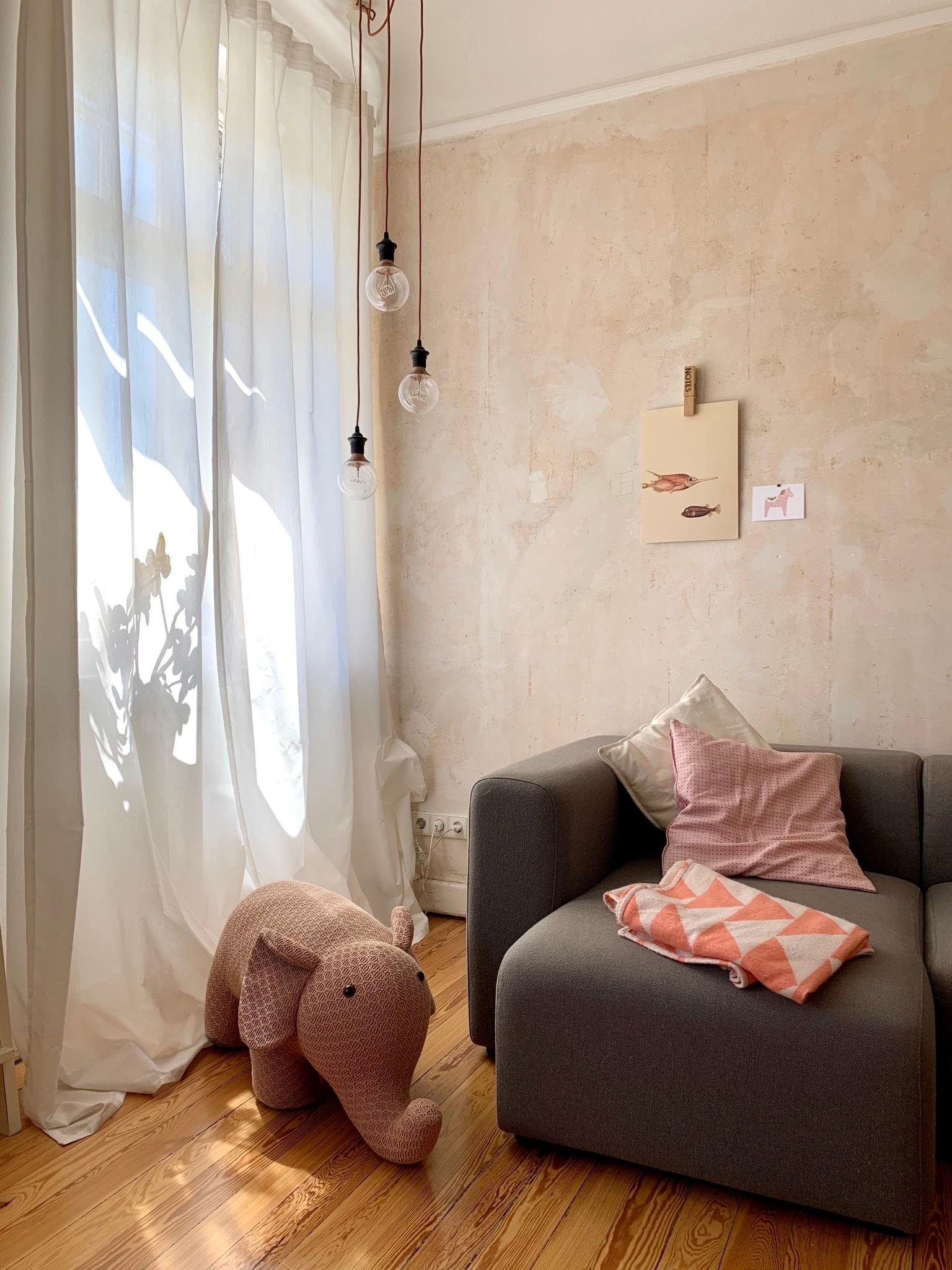 #Wohnzimmer bei #Sonnenschein #living #interior #hygge #altbauliebe #sommerzuhause #stayathome 