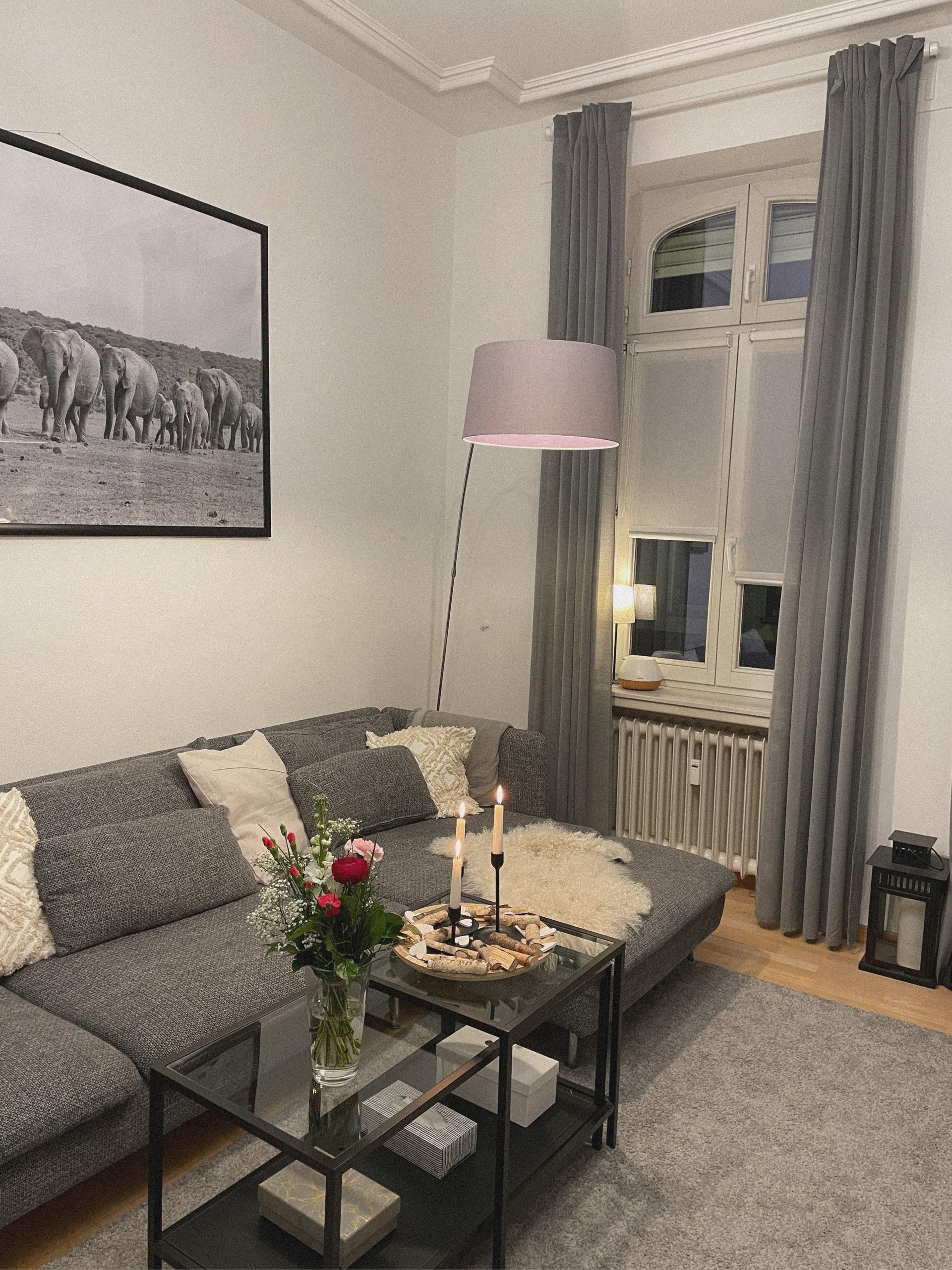 #wohnzimmer #cozy #boho #kerzen #gemütlich #modern #blumen
