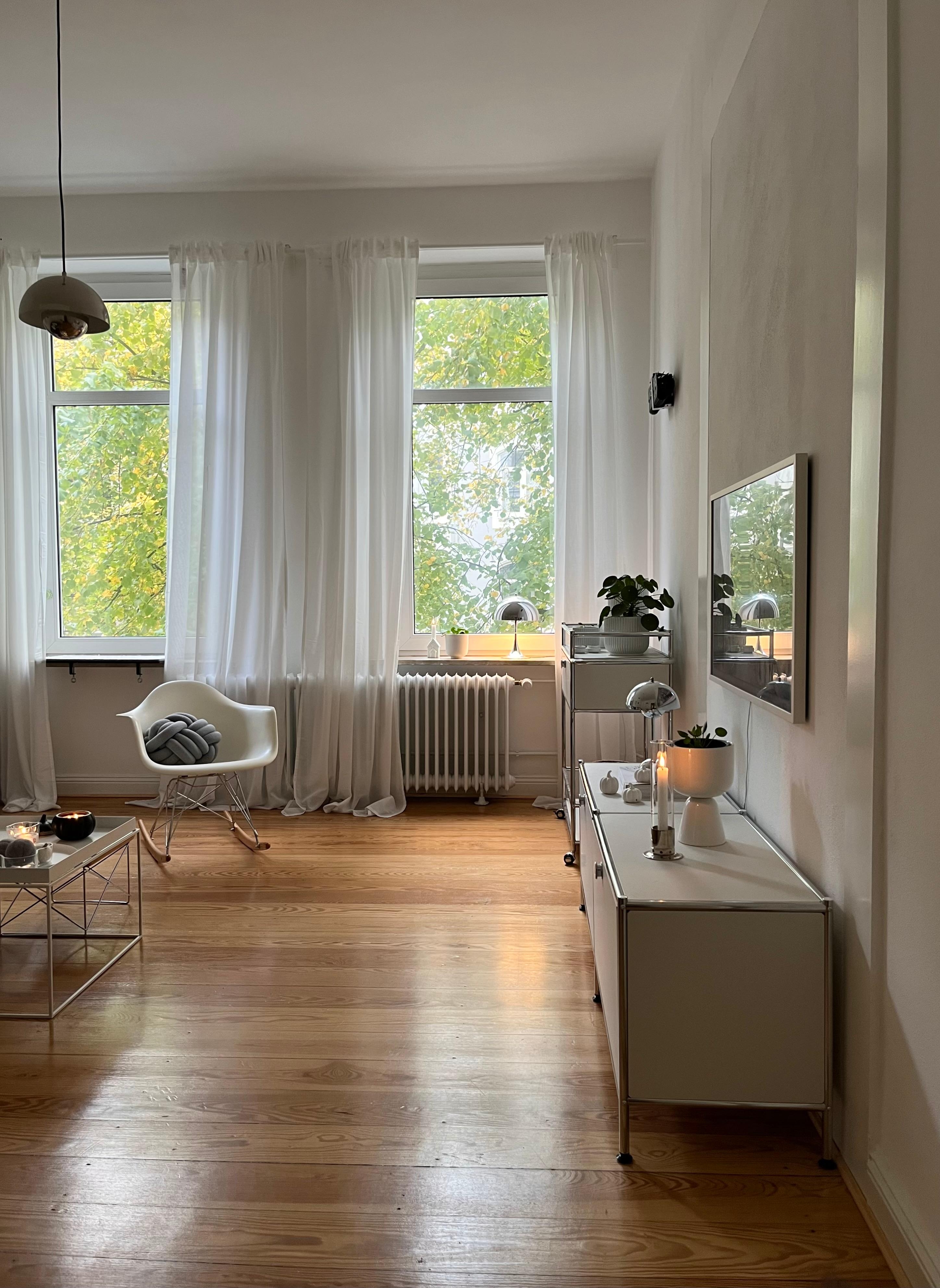 #wohnzimmer #hyggehome #skandinavischesdesign #designklassiker #leuchtenliebe