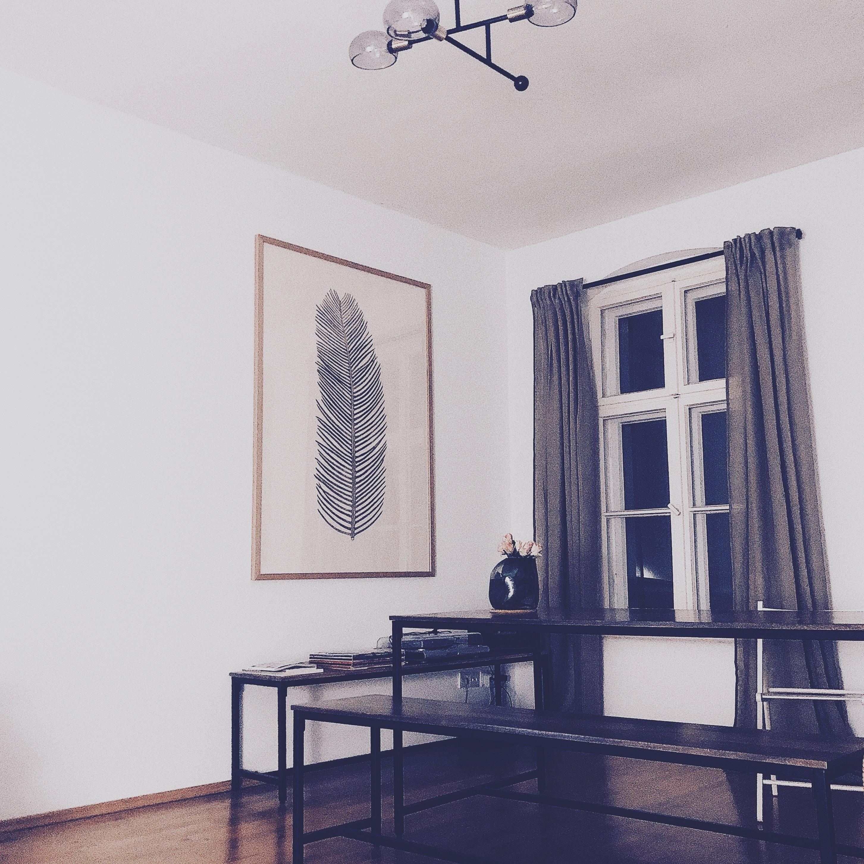 Wohnzimmer-Liebe 🖤🌿 #wohnzimmer #esszimmer #esstisch #print #wand