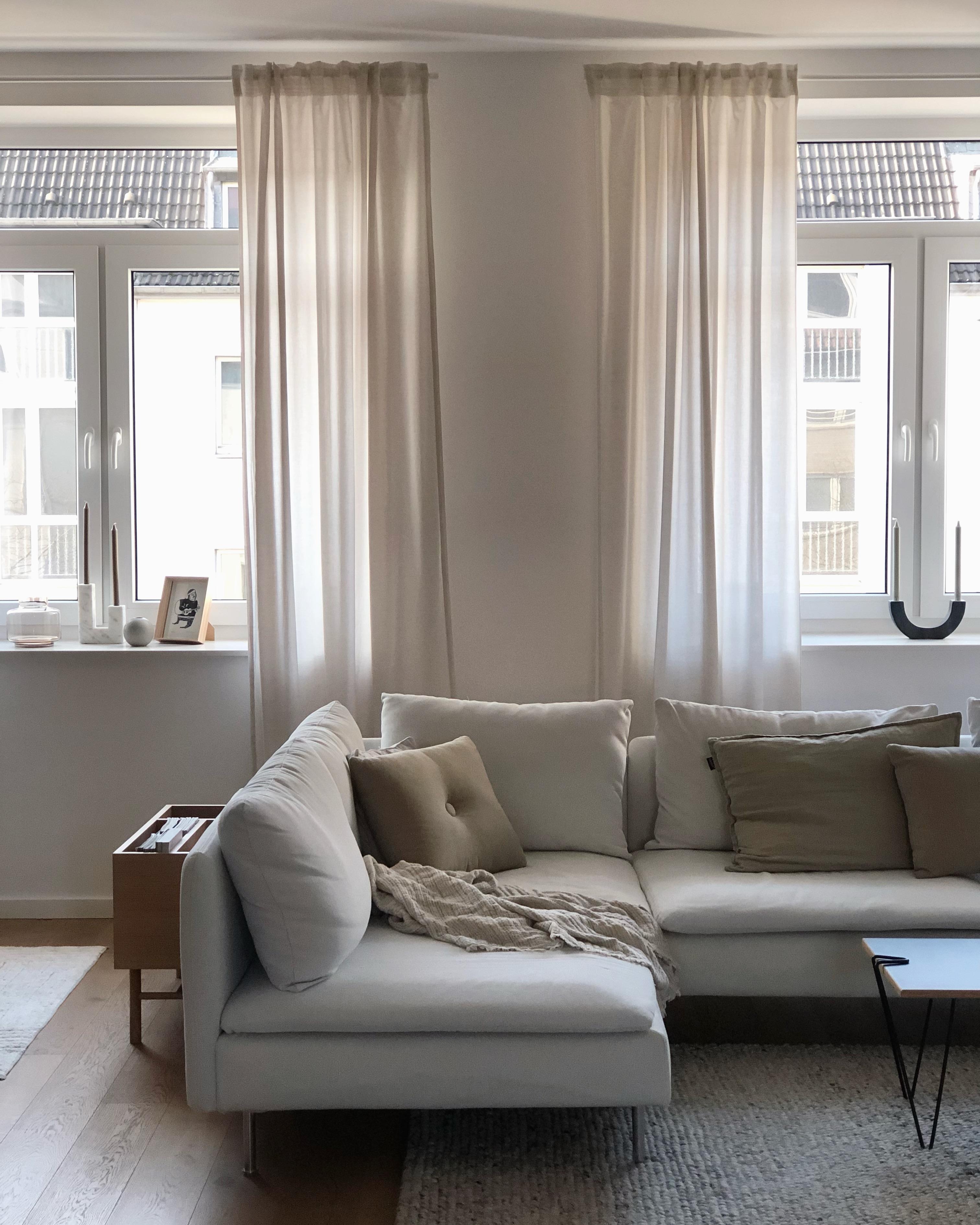 #wohnzimmer #livingroom #cozy #home #hygge #couch #couchstyle #plantbox #nordicliving #skandinavisch #skandi #interior