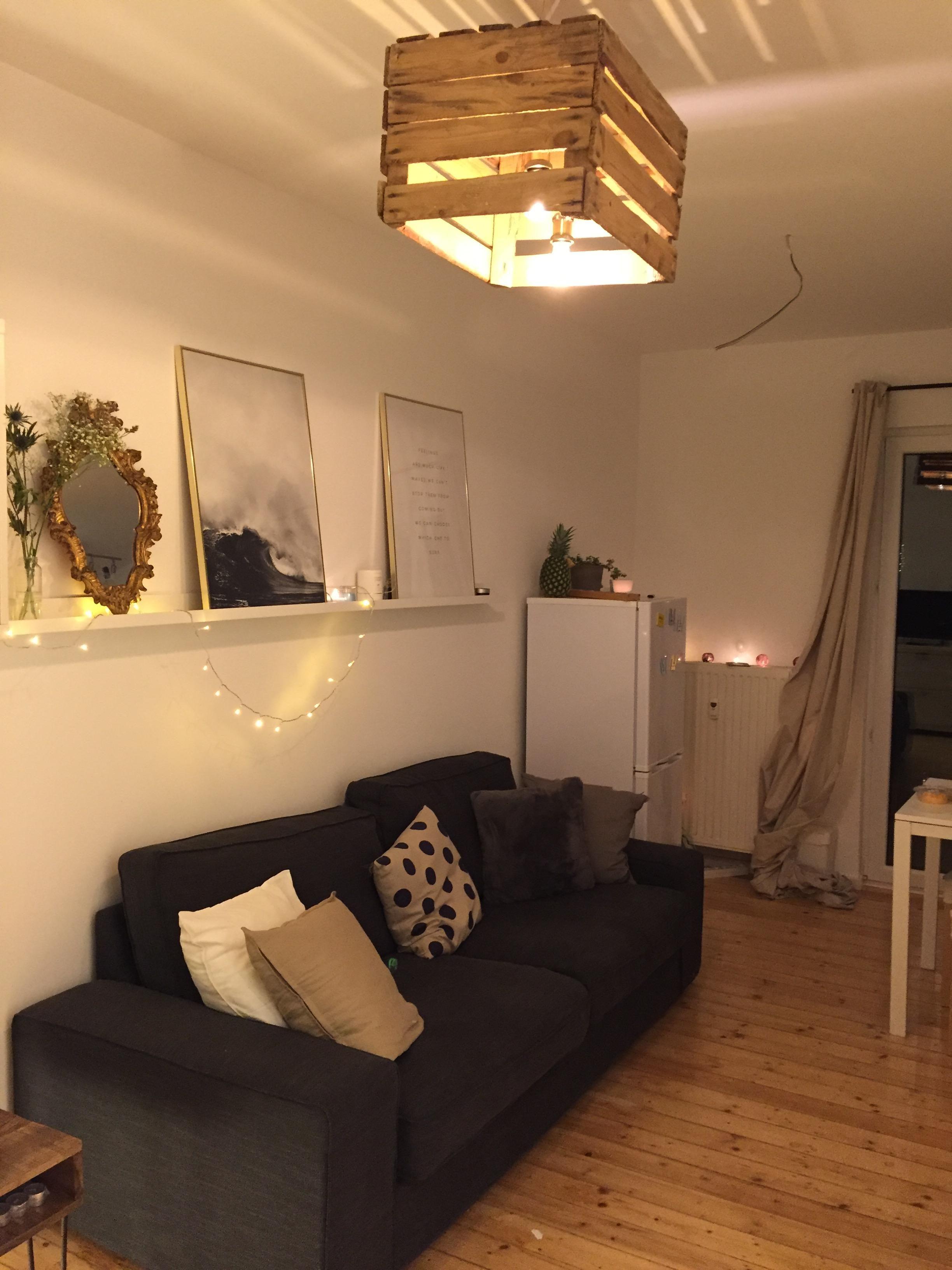 Wohnzimmer mit #diy Lampe. #ikea #desenio #scandi #livingroom #cozy