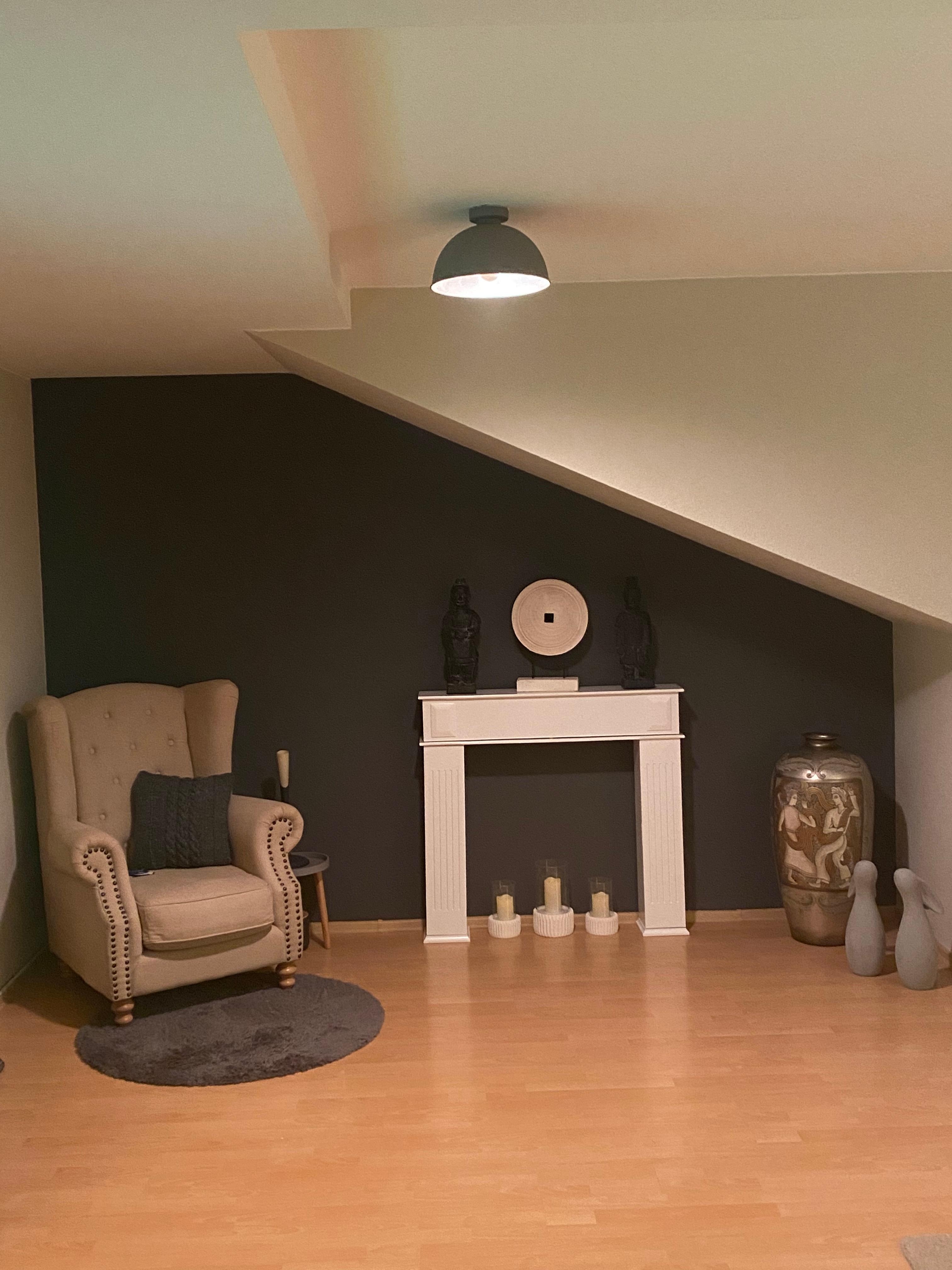 Wohnzimmer mit neuer Farbe.
#wohnzimmer #grauewand #scandi #schönerwohnen #beigewandfarbe