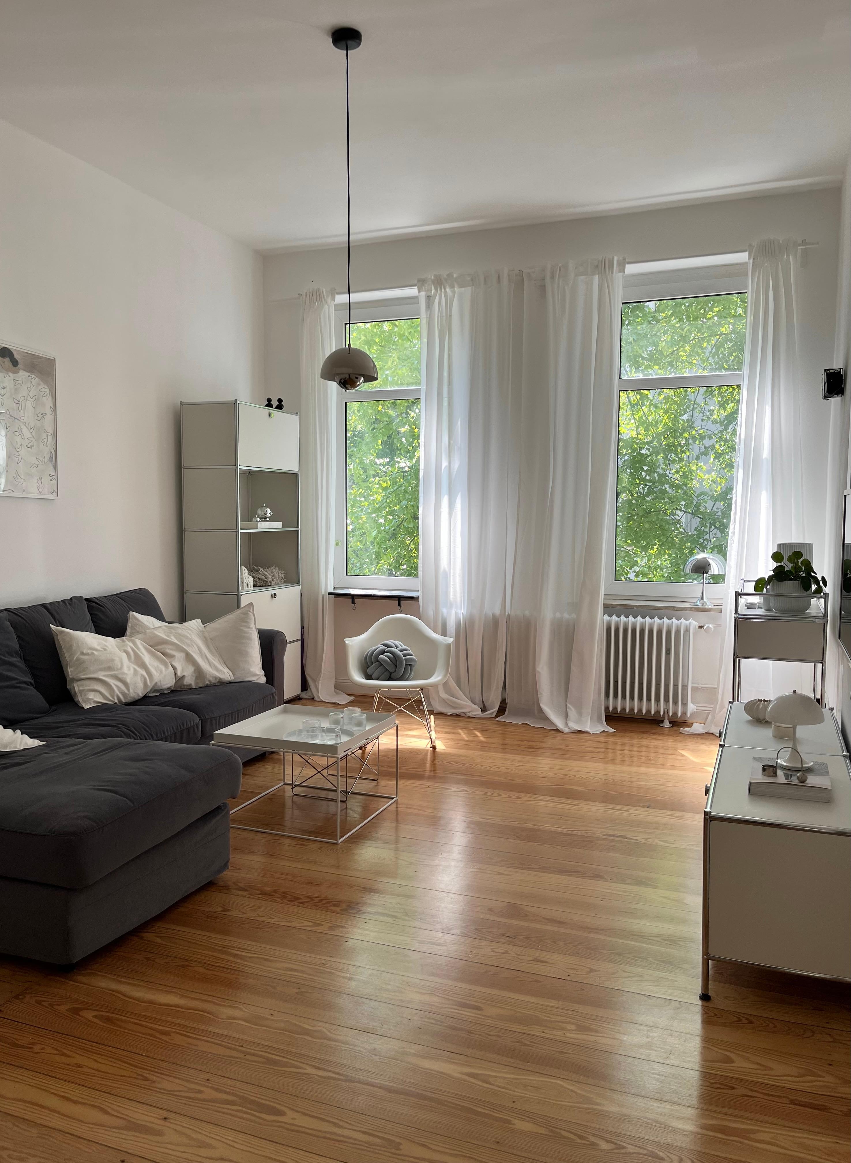 #wohnzimmer #wohnzimmerideen #minimalismus #altbauwohnung #skandinavischwohnen #inneneinrichtung 