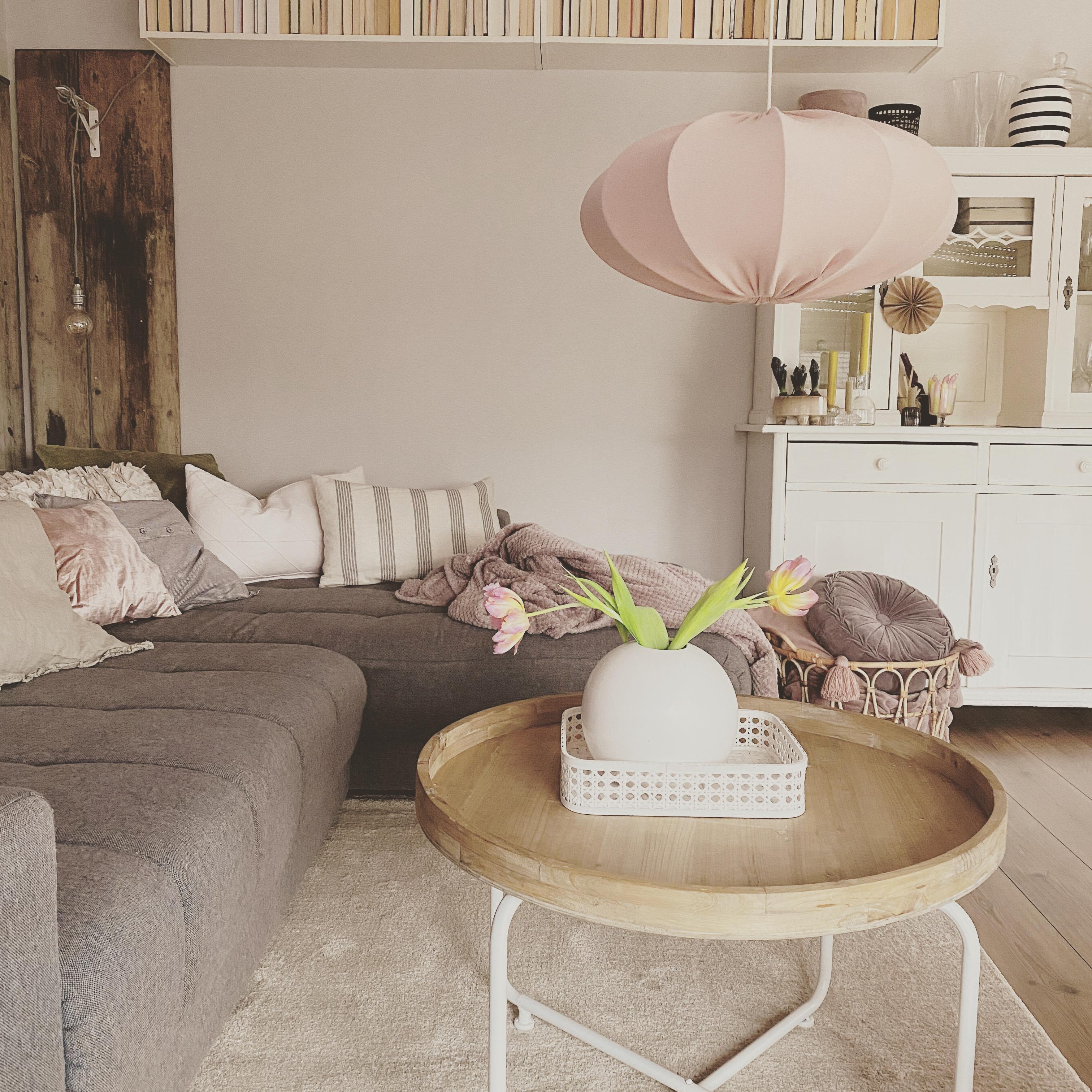 Wohnzimmerinspiration
#buffet#hyggehome#couchstyle#homesweethome#landhausliving