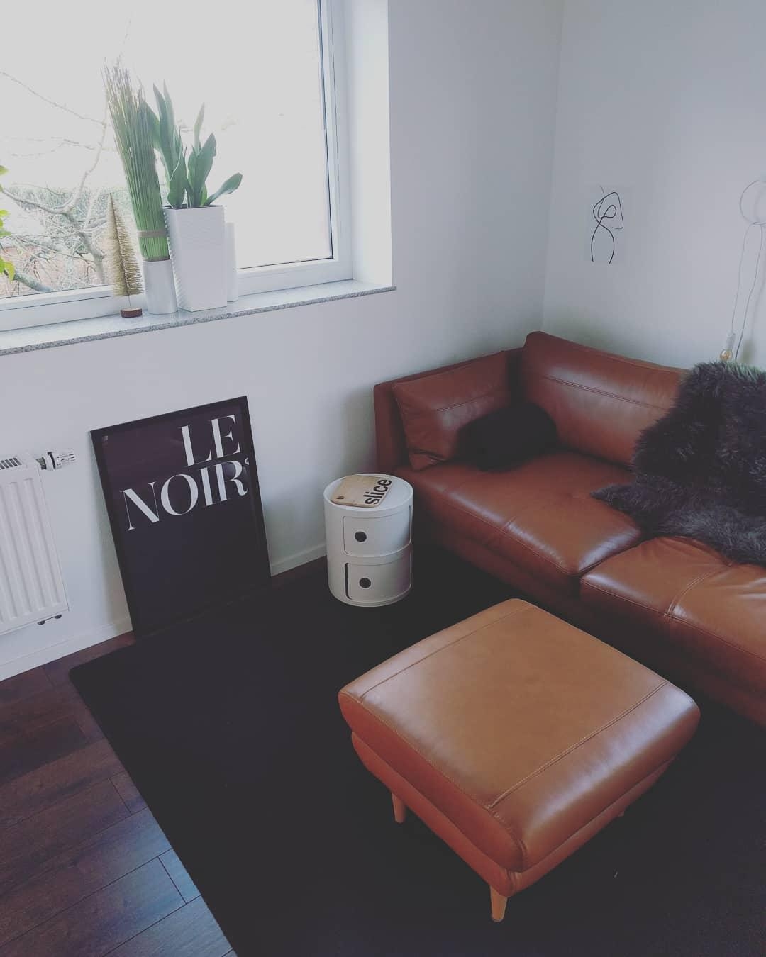 #wohnzimmer#ledercouch#posterliebe#desenio#minimalistisch#interior#deko