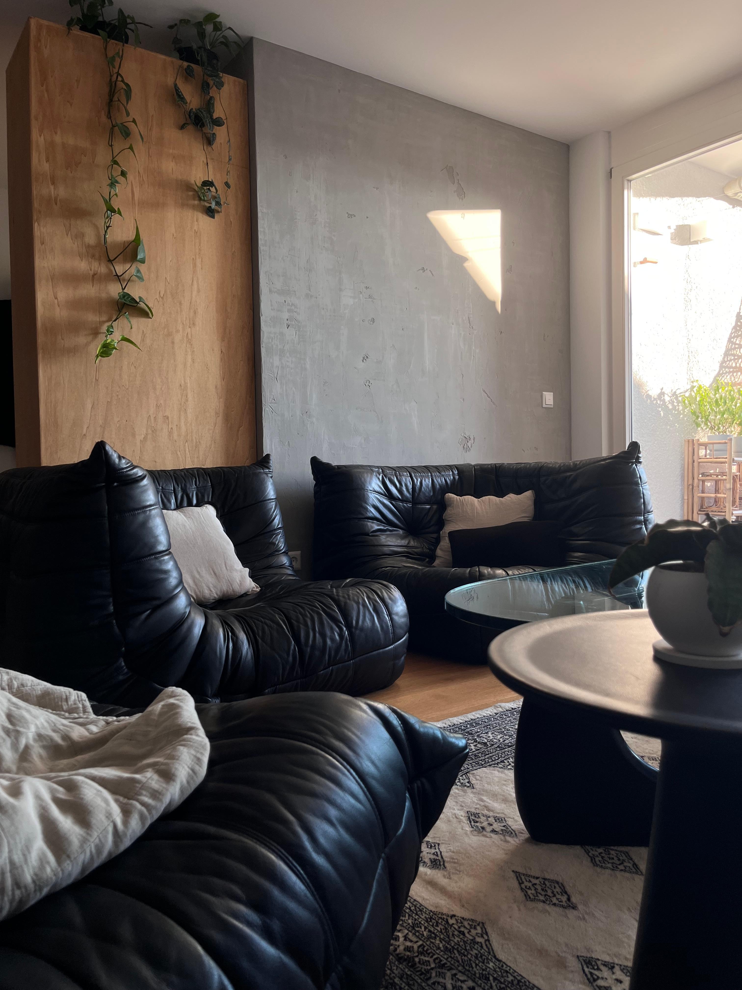 Wohnzimmerliebe 🖤
#couchmagazin #home #livingroom #togo #ligneroset #cozyhome #sofa #couch