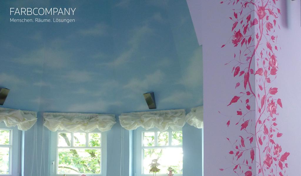 Wolkenmalerei mit Airbrush im Kinderzimmer #wandtattoo #deckenmalerei ©Farbcompany/ Mike Schleupner