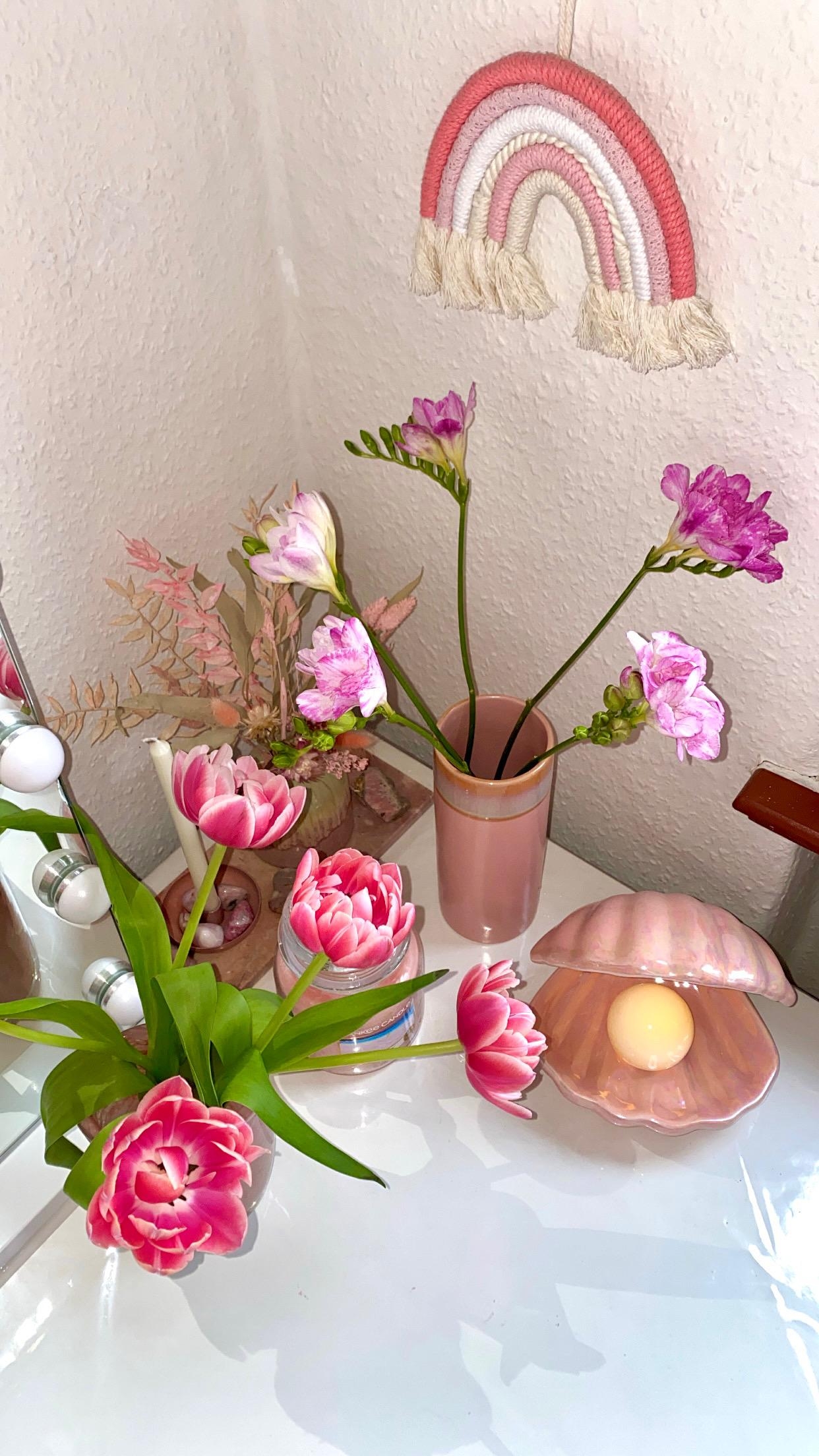 Wunderschöne rosa Blumen 😍

#tulpen #rosa #pink #blumen #deko #kitsch 
