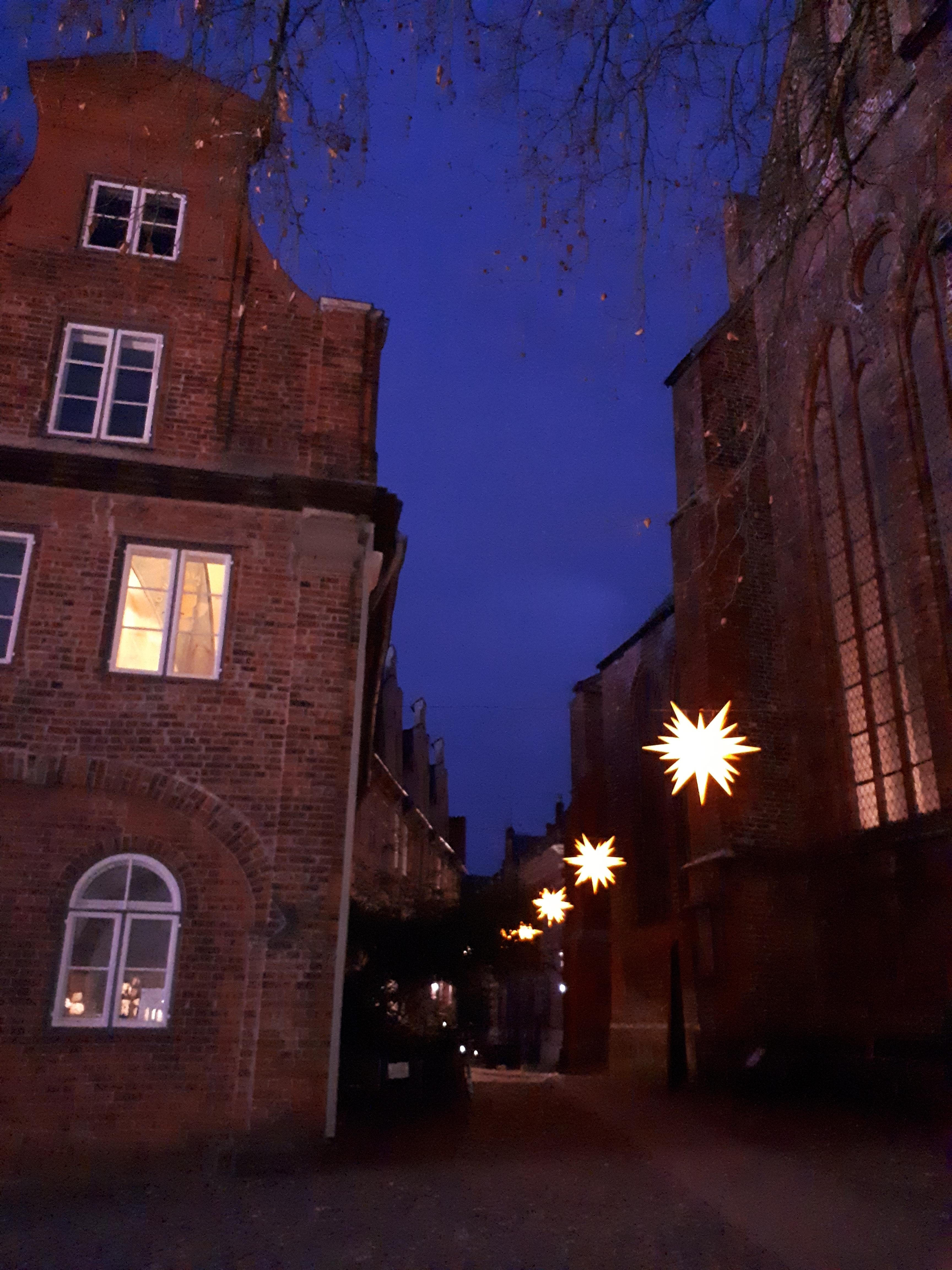 Wunderschönes Lübeck
#lübeck #altstadt #weihnachten #herrenhuter #stern