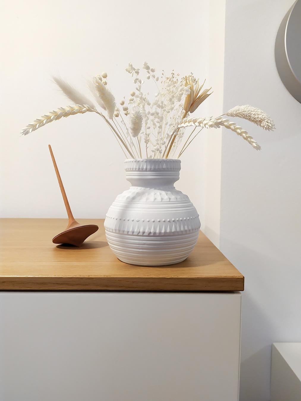 Wundervolle Vase aus dem Shop von https://etsy.me/3iPOBR2
Schaut mal vorbei! <3
#vintage #vase #trockenblumen #weiß