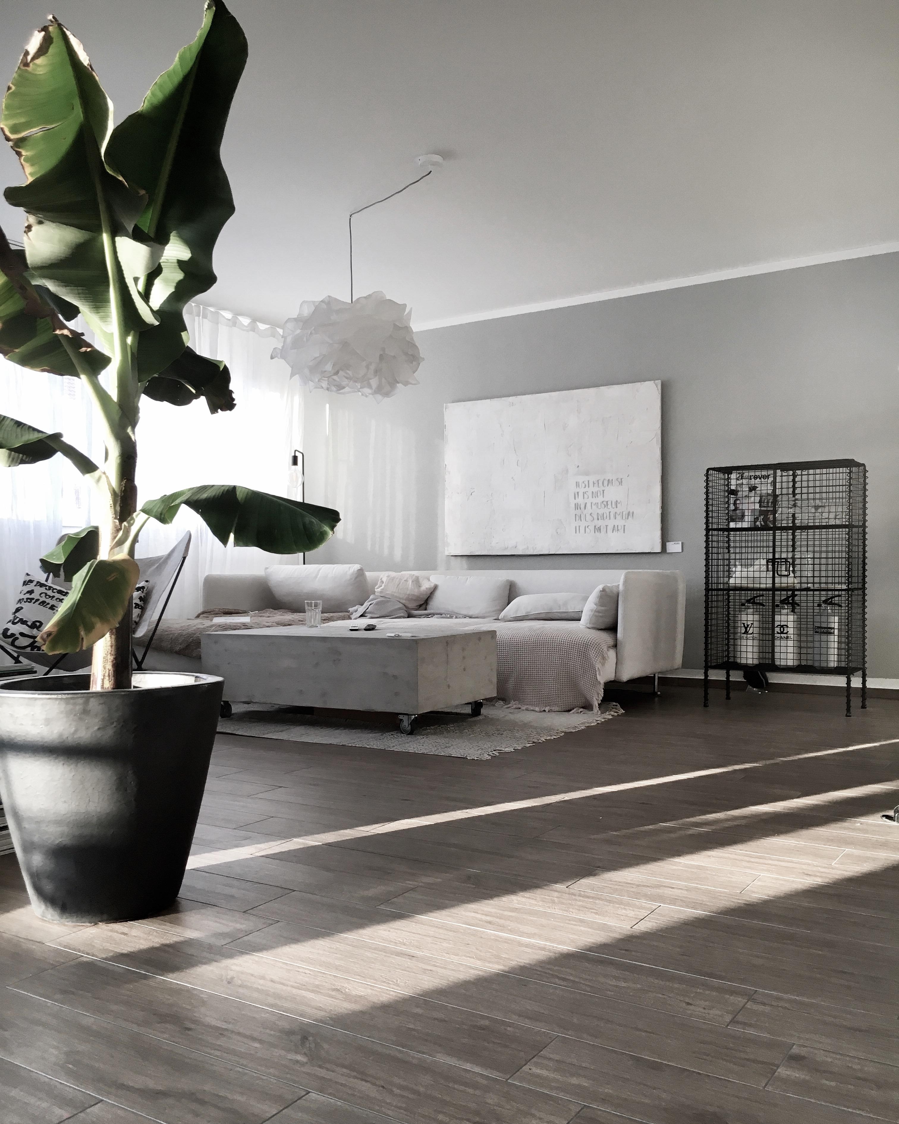 your home should tell the story of who you are. 
#living #interior #livingroom #clean #chic #pure #nordic 