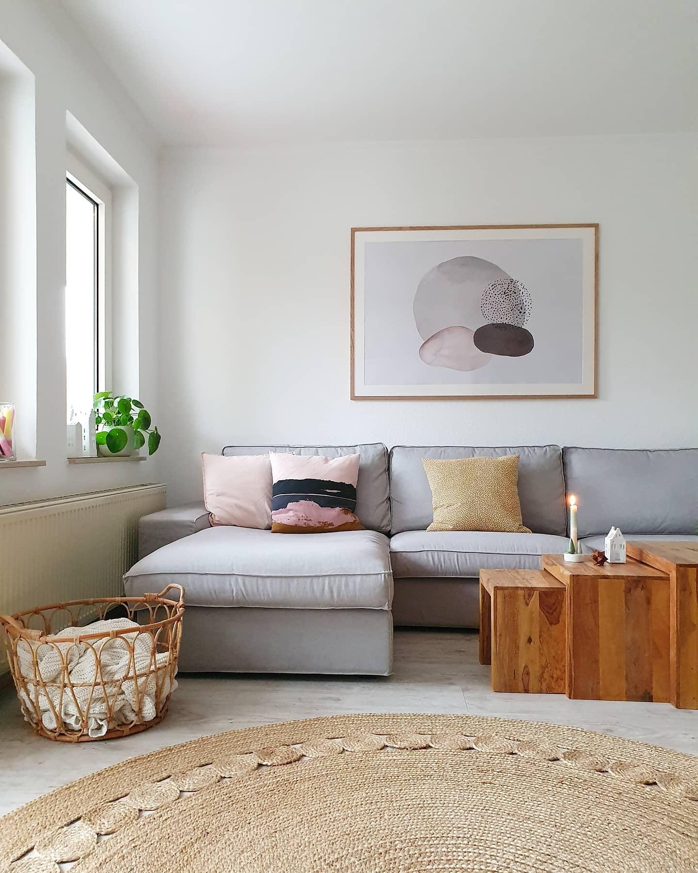 Zarte Farben und viel Ruhe im #wohnzimmer... #couchliebt 