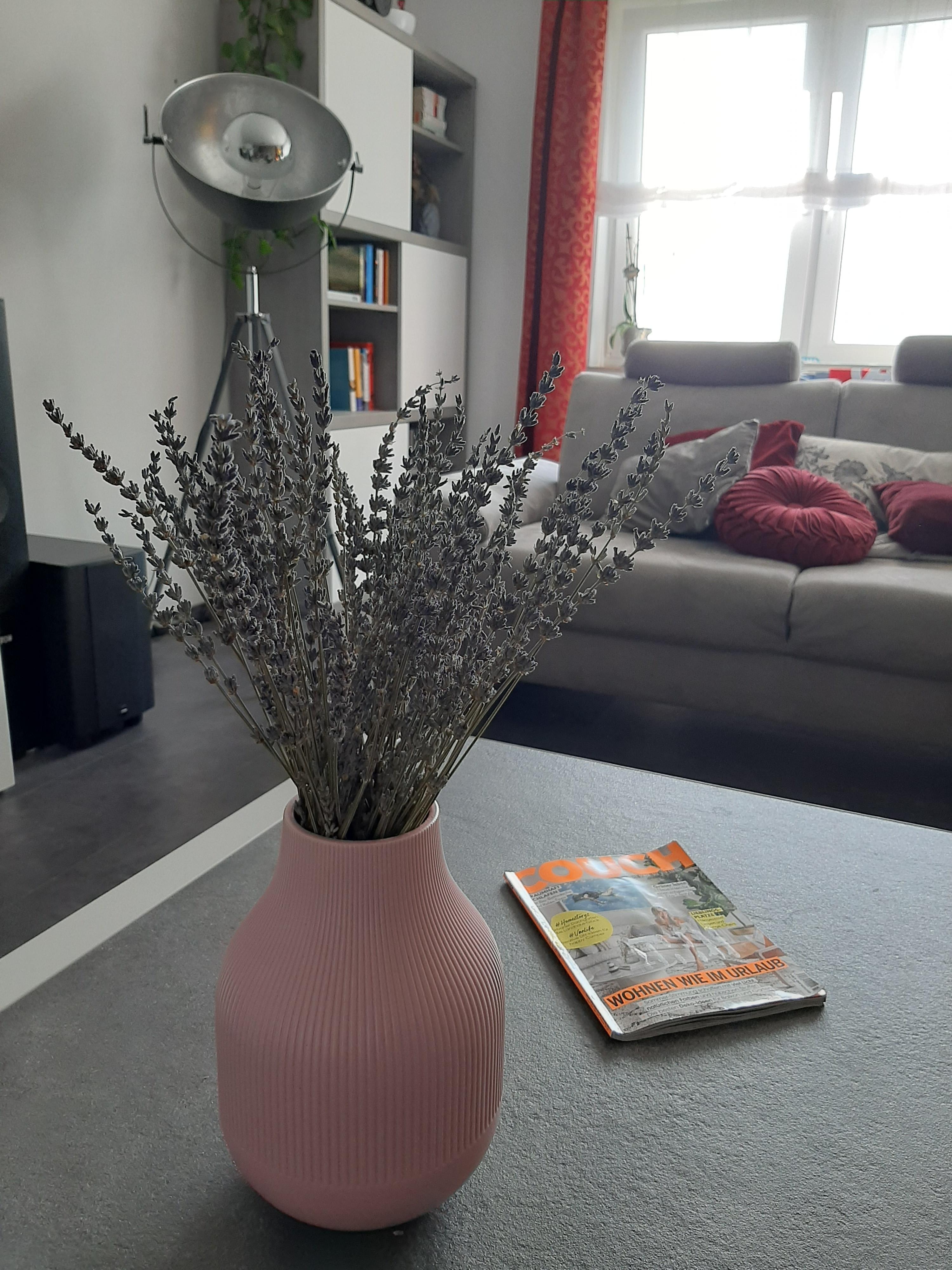 Zeit für einen neuen Duft!
#Lavendel #Vase 