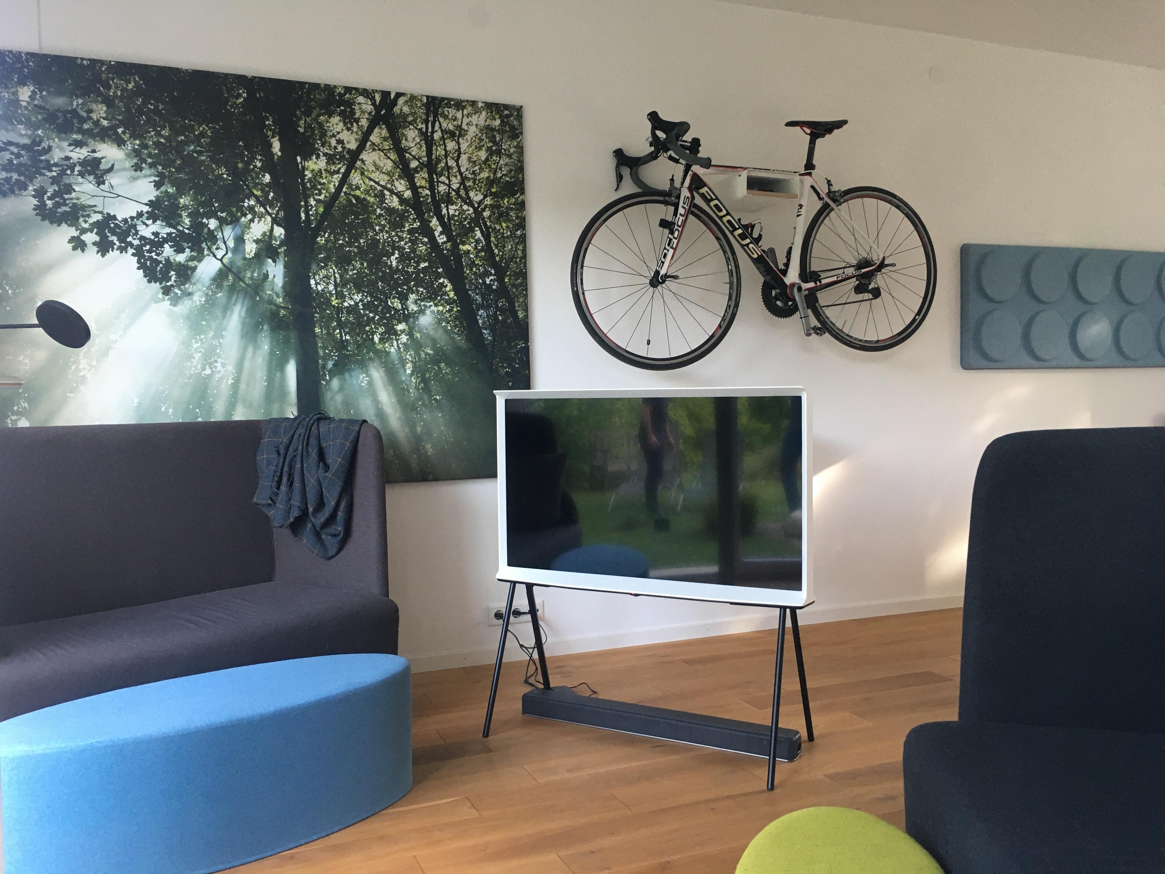Zu Besuch bei meinen Eltern ❤️
#Wohnzimmer #SamsungTV #Radfahrerfamilie 