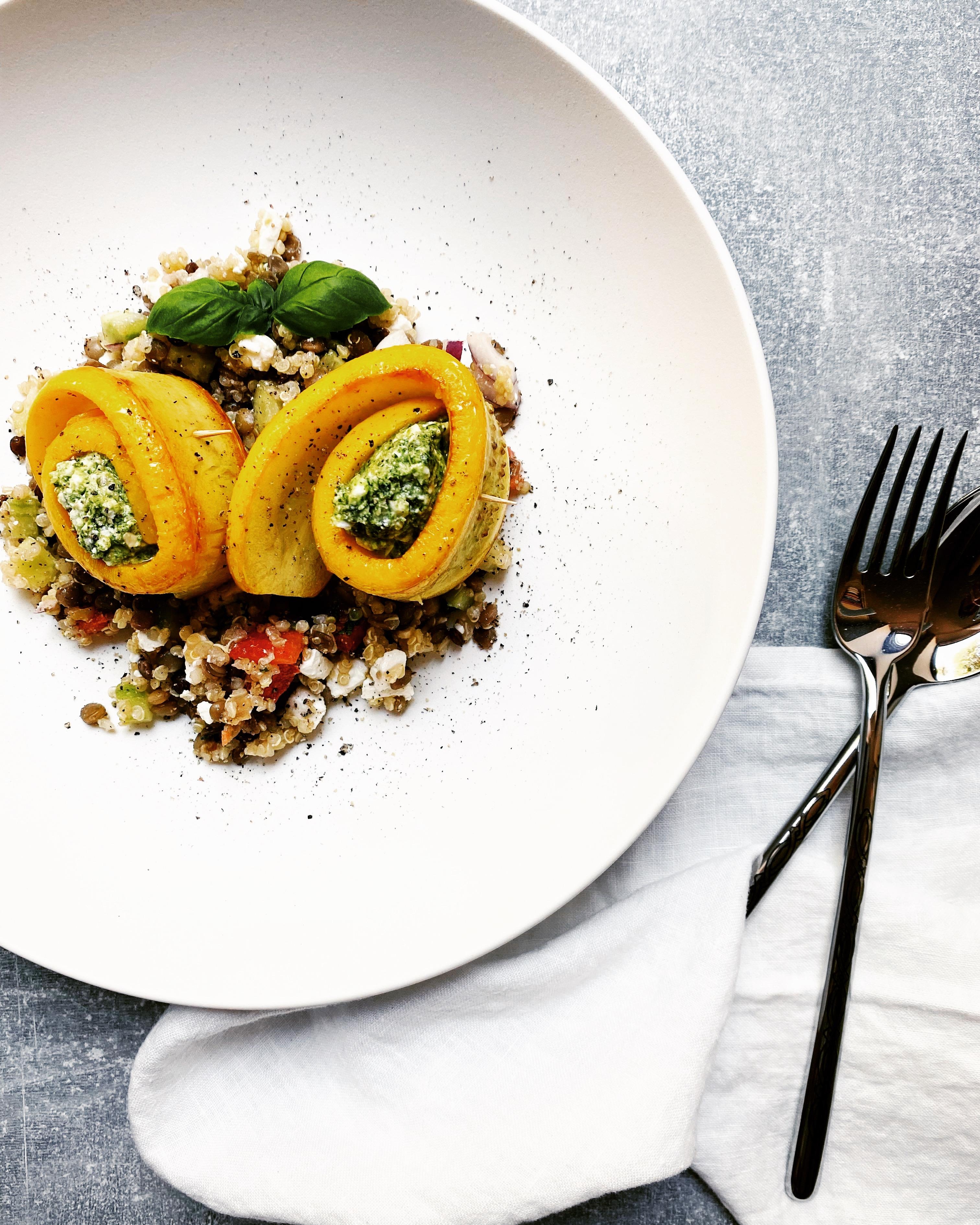 #Zucchini aus dem Garten 😍 dazu ein  Quinoa-Linsen-Taboulè #vegetarisch #veggieliebe 