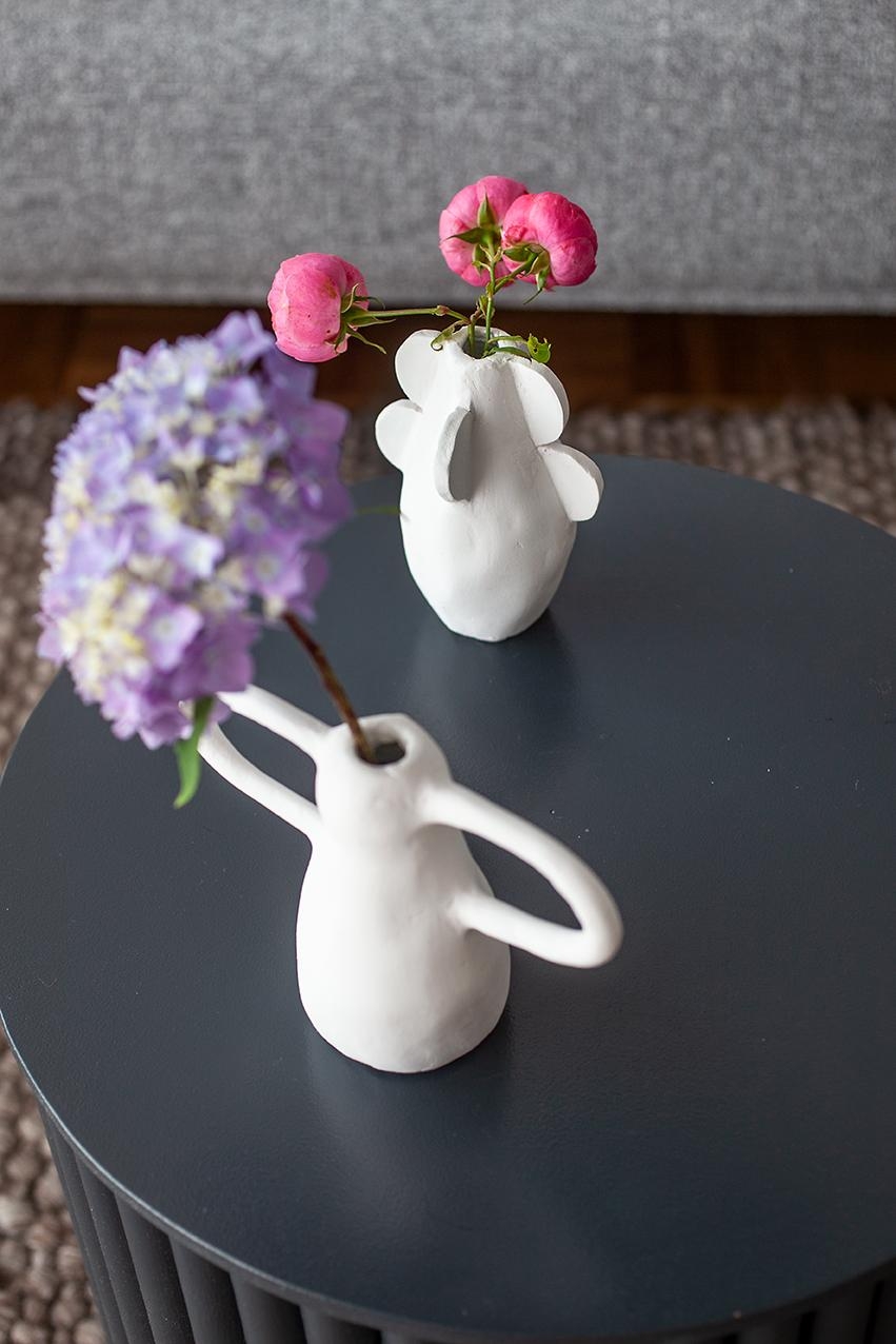 Zwei kleine DIY Vasen ...

#DIY #Vasen #Blumenvase #selbstgemacht